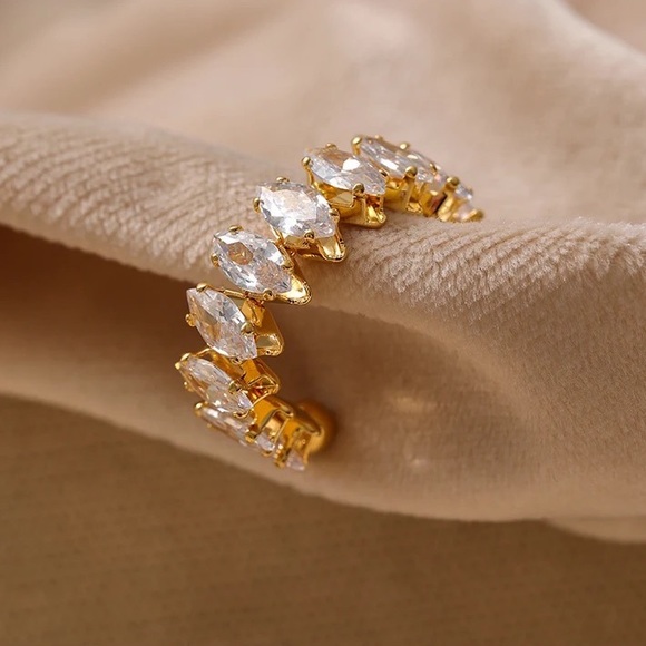 ◾️Luxurious 18K Gold Plated Marquis 3A CZ Crystal Adjustable Ring - Picture 13 of 13